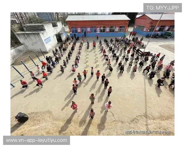 姆巴佩捐赠训练器材给家乡学校,影响力慢慢扩散