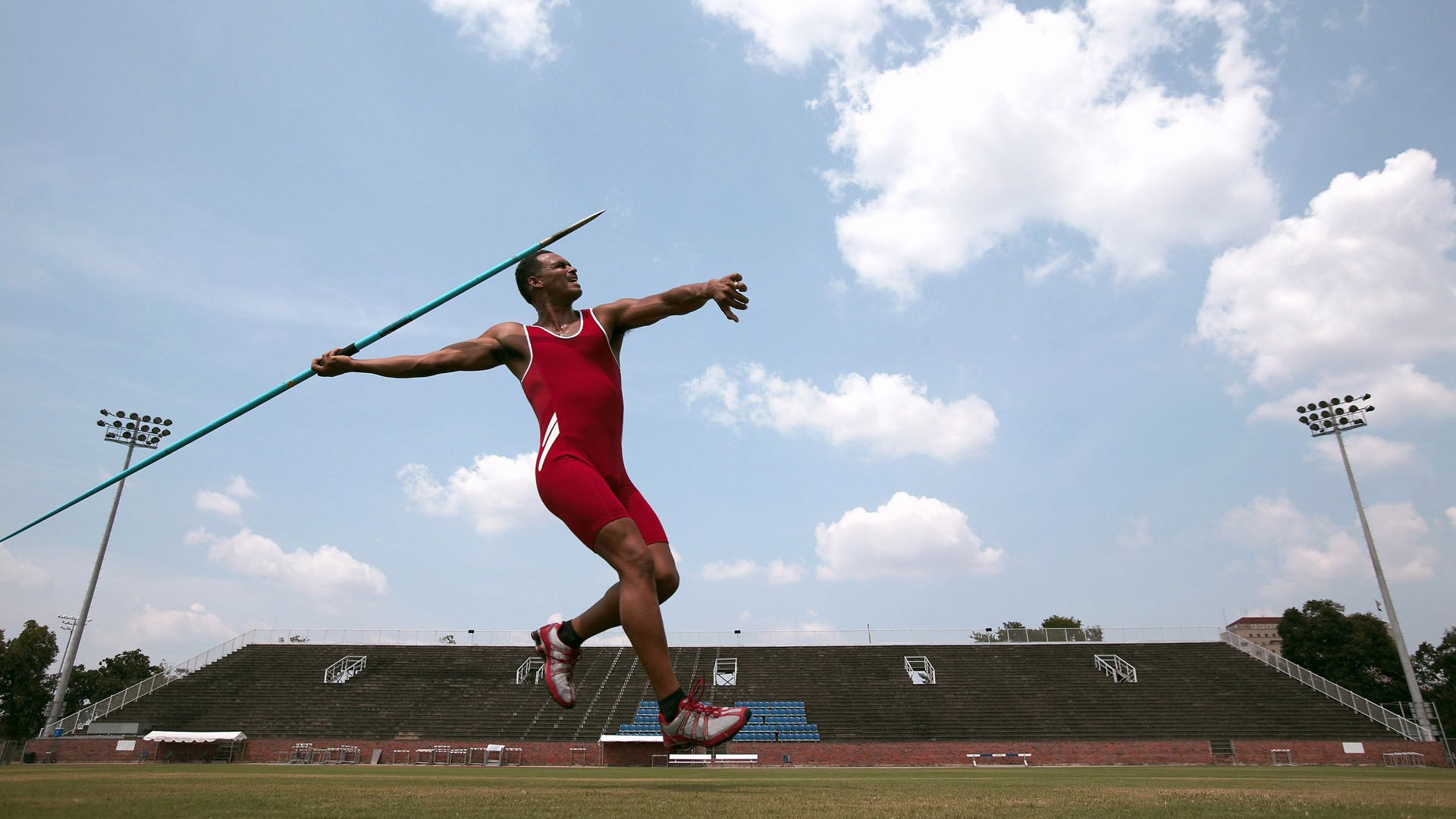 乐鱼官网-中国足球青少年比赛中裁判教育与规则普及的重要性,足球裁判竞赛规则